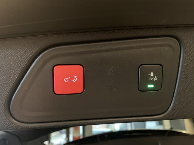 Peugeot 3008 1.2 PureTech GT 130 PK EAT8 BLACK PACK NAVIGATIE-NIGHT VISION-PACK CITY-AUTOMATISCHE ACHTERKLEP