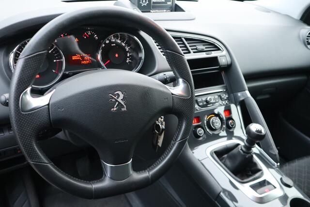 Peugeot 3008 1.2 PureTech Style | Navi | Trekhaak | Automatische Airco