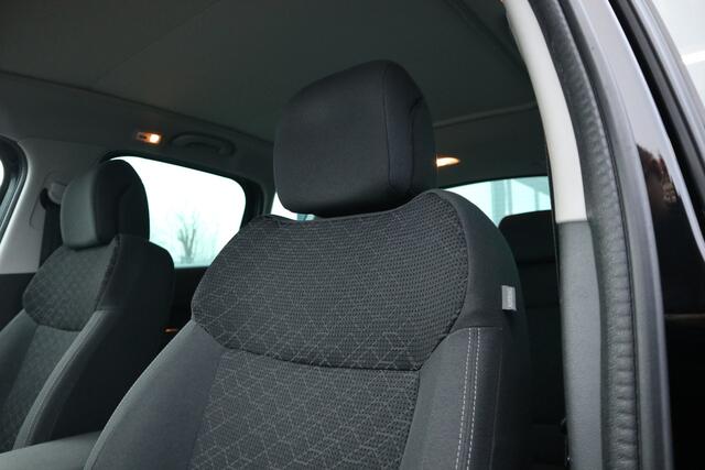 Peugeot 3008 1.2 PureTech Style | Navi | Trekhaak | Automatische Airco