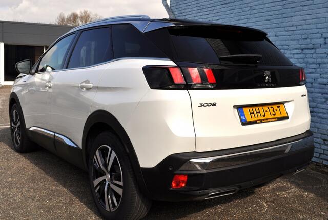 Peugeot 3008 1.2 GT-autom Nav LED pdc v+a+cam key less