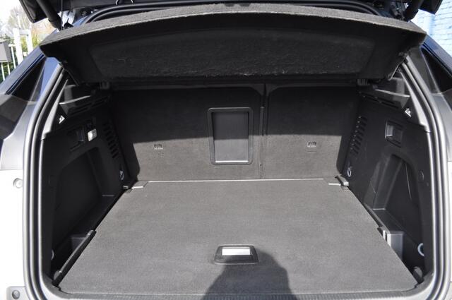 Peugeot 3008 1.2 GT-autom Nav LED pdc v+a+cam key less