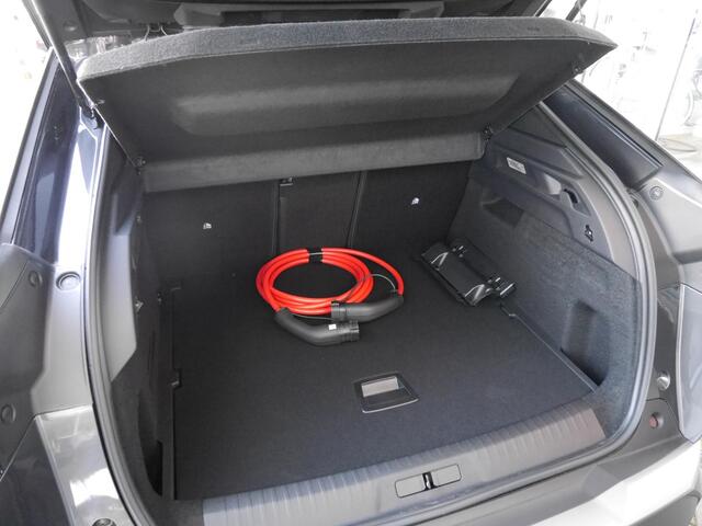 Peugeot 3008 e-3008 Allure 73 kWh | Nieuwe auto | Wltp 525 km | Navigatie | Achteruitrijcamera | 19 inch lichtmetalen velgen | Cruise control | Draadloze telefoonlader