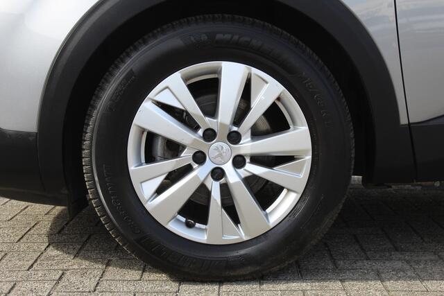Peugeot 3008 1.2 PureTech Blue Lease Executive Navigatie/Lane assist/Cruise control/Climate control/Apple carplay/Virtual cockpit/Achteruitrijcamera/Parkeersensoren/Bluetooth/Spraakbediening/Multifunctioneel stuurwiel/17'' Lichtmetalen velgen/Elektrische ramen/Elektri