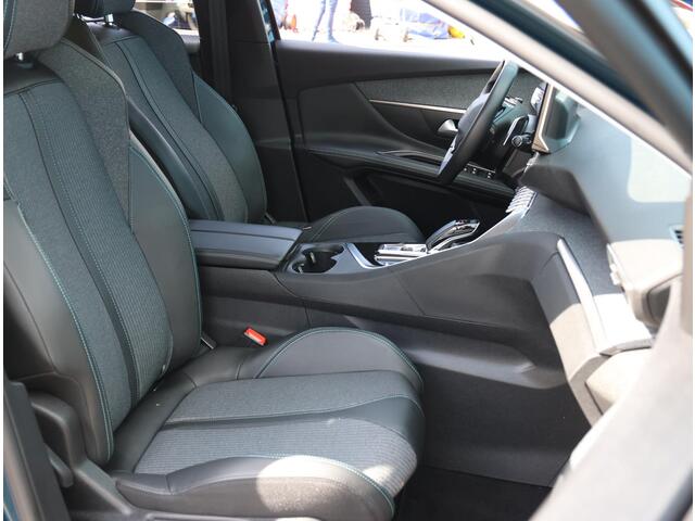 Peugeot 3008 1.6 HYbrid 225PK Blue Lease Allure | Navigatie | Dodehoekdetectie | Camera | 18''LMV | Adaptief Cruise Control | AppleCarPlay/AndroidAuto | Climate Control | AppleCarplay/AndroidAuto |