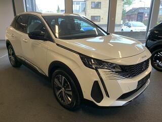 peugeot-3008-1.6-hybrid-180-allure-