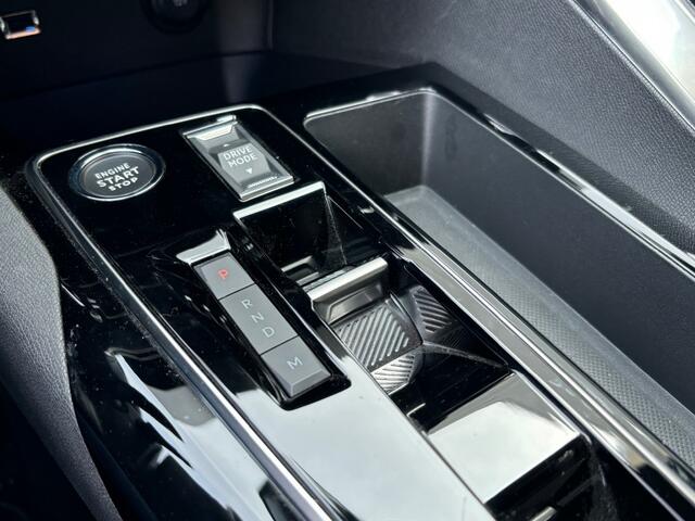 Peugeot 3008 1.2 130PK AUTOMAAT ALLURE PACK NAVI LMV PDC-CAMERA VIRTUALCOCKPI