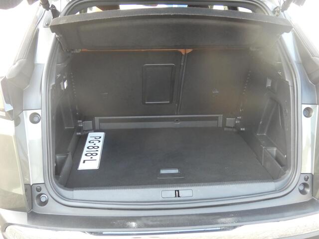 Peugeot 3008 1.6 e-THP GT Line | TREKHAAK | LEDEREN BEKLEDING |