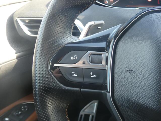 Peugeot 3008 1.6 e-THP GT Line | TREKHAAK | LEDEREN BEKLEDING |