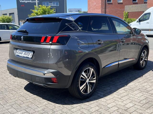 Peugeot 3008 1.2 130 pk Automaat Allure Pack Navigatie Camera Carplay ACC DAB Stoelverwarming Keyless Led 18 Inch Velgen Zwart Dak Parkeersensoren Getint Glas