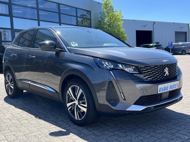 Peugeot 3008 1.2 130 pk Automaat Allure Pack Navigatie Camera Carplay ACC DAB Stoelverwarming Keyless Led 18 Inch Velgen Zwart Dak Parkeersensoren Getint Glas