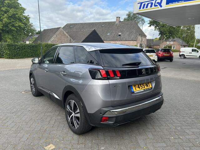 Peugeot 3008 1.6 HYbrid 225 Allure