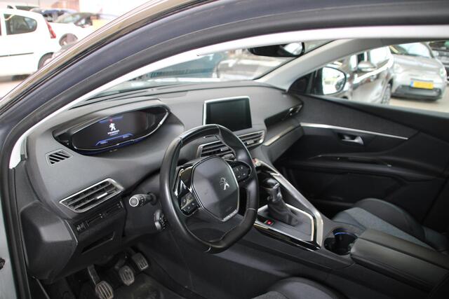 Peugeot 3008 1.2 PureTech 130pk Allure Airco Navi Carplay 75858km