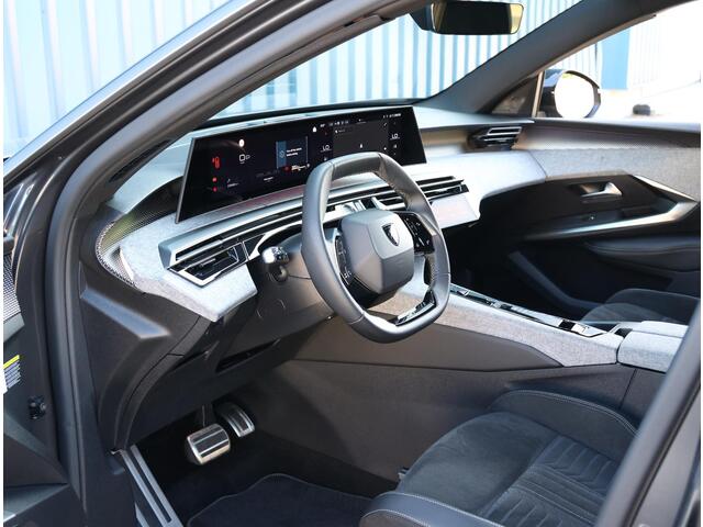 Peugeot 3008 1.2 Hybrid 136PK GT | AUTOMAAT | AppleCarPlay/AndroidAuto | Adaptive Cruise Control | Verwarmbare Voorstoelen | 360'Camera | Alcantara/Leer | Sfeerverlichting | Virt.Cockpit | Keyless | Two-tone | Elektrische Klep |