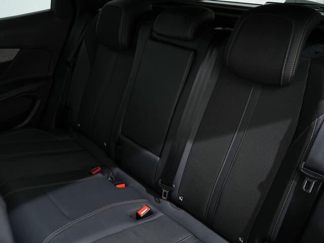 Peugeot 3008 1.6 HYBRID4 300PK GT EAT8 | Navi | Night Vision | Cruise Adaptief