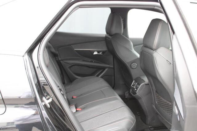 Peugeot 3008 1.6 HYbrid 225 GT Navigatie / Camera