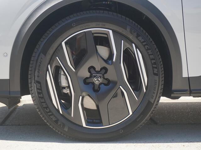 Peugeot 3008 1.6 plug-in Hybrid 195 GT ELEKTRISCHE STOEL- EN ACHTERKLEPBEDIENING | 360° CAMERA | NAVIGATIE & CARPLAY | E.C.C. |