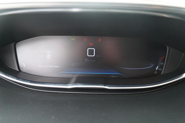 Peugeot 3008 BWJ 2020 1.2 131 PK Blue Lease Executive VIRTUAL COCKPIT / NAVI / CLIMA / CRUISE / BLUETOOTH / APPLE CARP. / ANDROID AUT. / LMV / PDC / LICHT & REGEN SENSOR / MULTIFUNCT. STUUR / ISOFIX / LMV 17 INCH