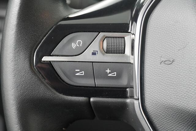 Peugeot 3008 BWJ 2020 1.2 131 PK Blue Lease Executive VIRTUAL COCKPIT / NAVI / CLIMA / CRUISE / BLUETOOTH / APPLE CARP. / ANDROID AUT. / LMV / PDC / LICHT & REGEN SENSOR / MULTIFUNCT. STUUR / ISOFIX / LMV 17 INCH