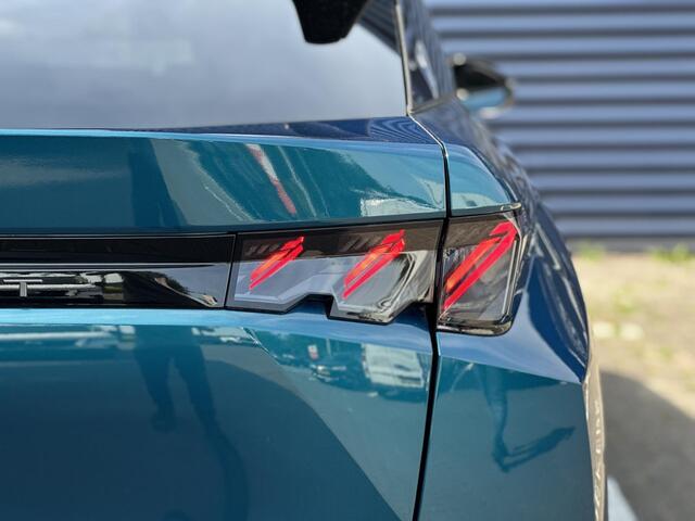 Peugeot 3008 e-3008 GT Avantage 210 73 kWh | 360° Parkeercamera | Navigatie | Stoelverwarming/-Stuurverwarming | Climate Control | Adaptive Cruise Control | Elektrische kofferbak | Apple Carplay/Android Auto | Full LED |