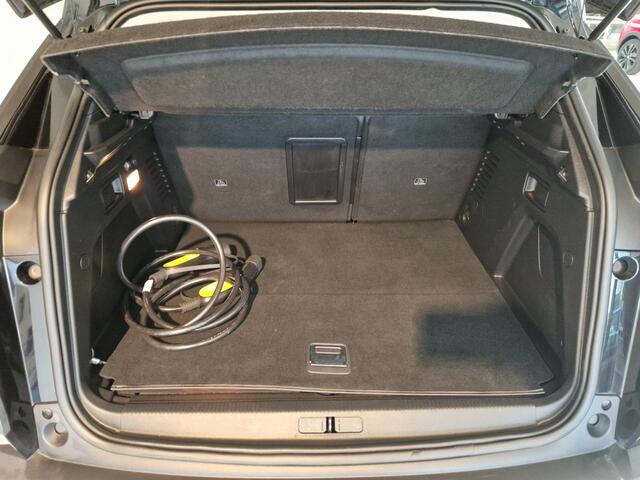 Peugeot 3008 1.6 Plug-in-Hybrid 225pk Allure Automaat | Navigatie | Achteruitrijcamera | Cruise Control | Apple Carplay/Android Auto