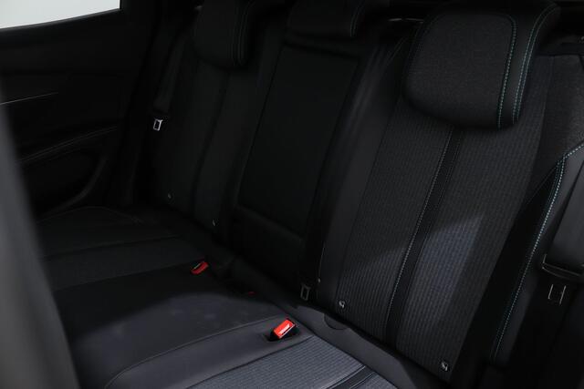 Peugeot 3008 1.2 PURETECH 130PK ALLURE EAT8 | Elektrische achterklep | Navi | Cruise adaptief
