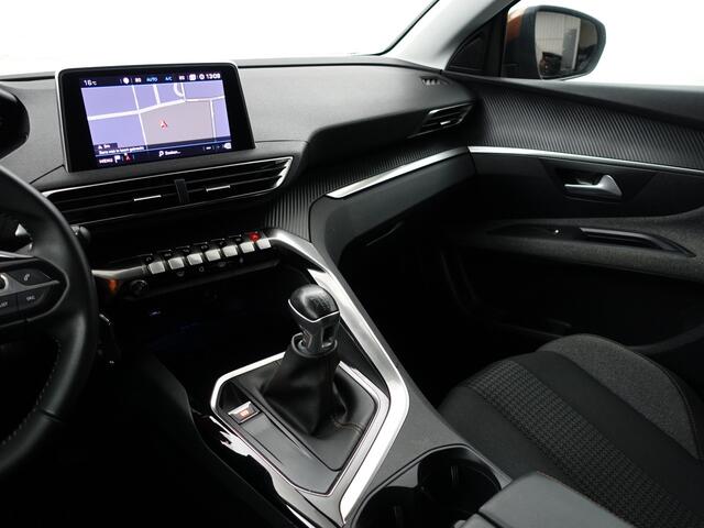 Peugeot 3008 1.2 PureTech GT Premium- Design Colour, CarPlay, Park Assist, Led, Carbon, Lane Assist, Privacy Glass