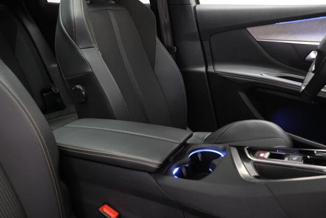 Peugeot 3008 1.6 HYbrid4 300 GT | PANORAMADAK | STOELVERWARMING | DAB | APPLE | CAMERA
