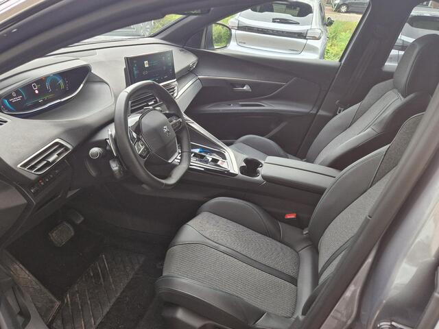 Peugeot 3008 1.6 HYbrid 225 Allure Pack Business | Achteruitrijcamera | Parkeersensoren V+A | Cruise & Climate control | Navigatie