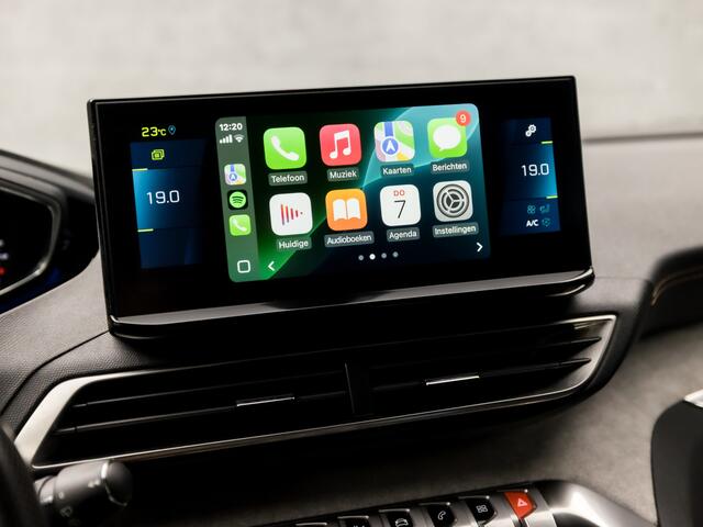 Peugeot 3008 1.6 HYbrid 225 GT 225Pk Automaat (APPLE CARPLAY, GROOT NAVI, 360 CAMERA, ADAPTIVE CRUISE, LEDER, KEYLESS, SPORTSTOELEN, SFEERVERLICHTING, LANE ASSIST, GETINT GLAS, NIEUWSTAAT)