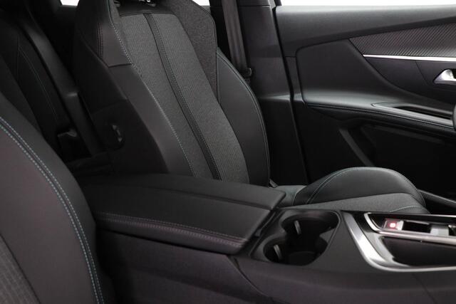 Peugeot 3008 1.2 PureTech Allure | COMFORT PACK | DAB | APPLE | CAMERA | 18"