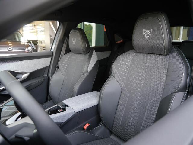 Peugeot 3008 1.2 Hybrid 136 GT | Nieuwe auto | Rondom camera | Dodehoekdetectie | Sfeerverlichting | Keyless entry & start | 19 inch Lichtmetalen velgen | Navigatie | Parkeersensoren voor en achter