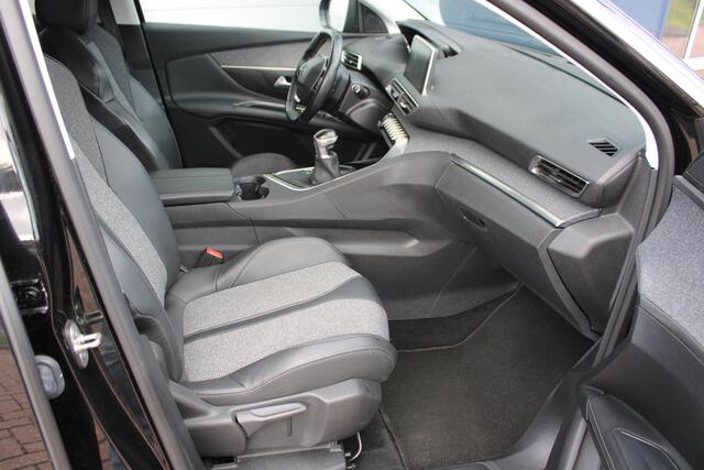 Peugeot 3008 1.2 PureTech Allure Pack TREKHAAK AFNEEMBAAR - ELEKTRISCHE ACHTERKLEP - 19 INCH''