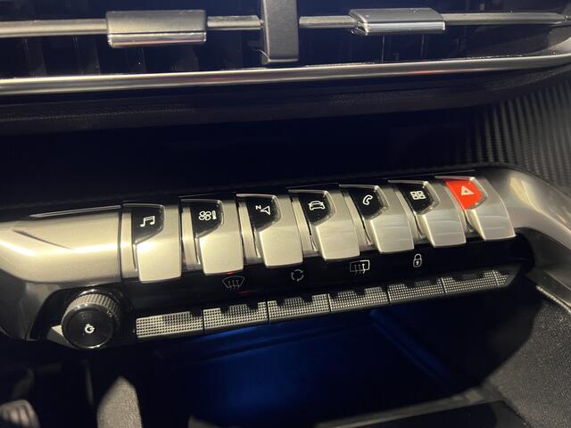 Peugeot 3008 1.2 PureTech Blue Lease Executive Navigatie | Parelmoer metallic | Cruise control