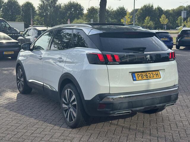 Peugeot 3008 1.2 PureTech GT Line / Panoramadak / Camera / Half leder / 19'' / Navigatie / Elektr. achterklep / Getint glas / Cruise Control