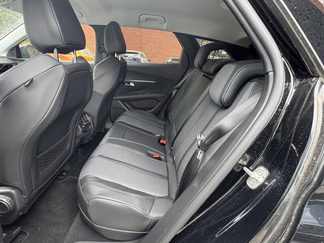 Peugeot 3008 1.6 HYbrid 225 Allure // NAVI // CLIMA // CRUISE // STOELVERWARMING // DAB RADIO //