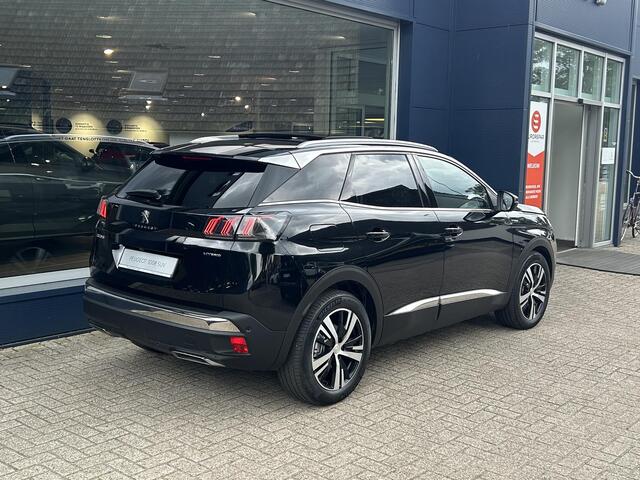Peugeot 3008 1.6 HYbrid 225 GT | Slechts 16499 KM Gereden | Automaat | Panorama Schuif-/Kanteldak | Navigatie | Camera | Adaptieve Cruise Control | Hoge Zitpositie | Climate Control | LED Verlichting | Keyless Entry | Dode Hoek Detectie |