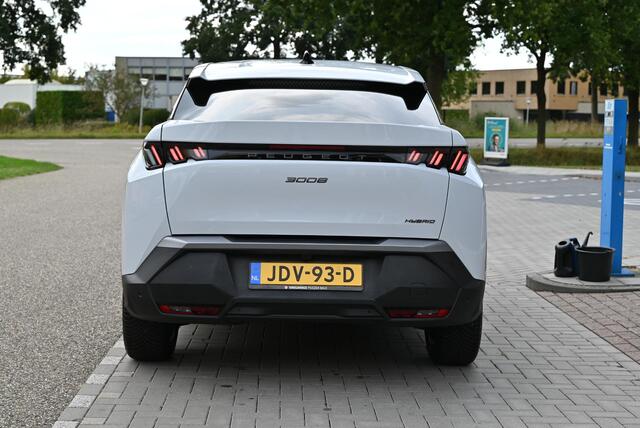 Peugeot 3008 1.2 Hybrid 136 Allure automaat