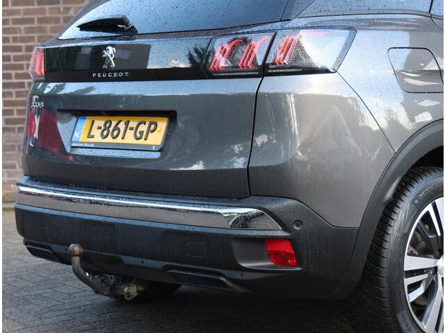 Peugeot 3008 SUV Blue Lease Allure 130PK | AppleCarPlay/AndroidAuto | Navigatie | Stoelverwarming | Cruise Control | Keyless | FULL LED | Camera | Isofix | Privacy Glass | Elektrische Klep | Trekhaak |