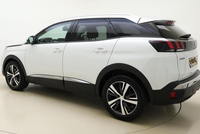 Peugeot 3008 1.2 PureTech Crossway 130 PK | Navigatie | Camera | Climate contro| Keyless | Lichtmetalen velgen | Extra getint glas | Cruise control