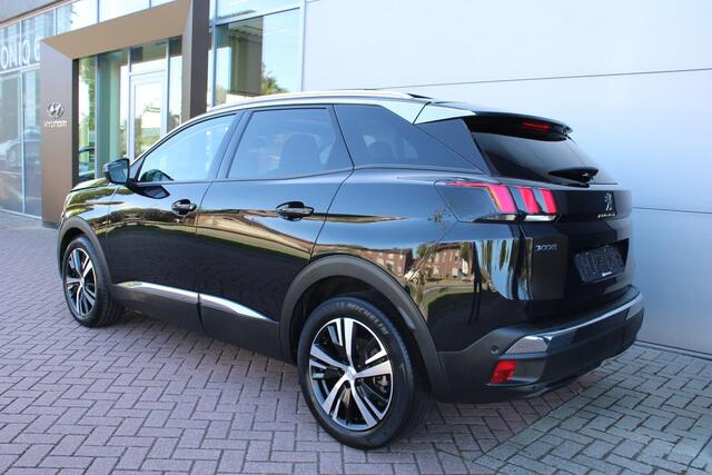 Peugeot 3008 1.2 PureTech 130pk Allure Automaat Airco Navi Camera Carplay Panoramadak 80.888km