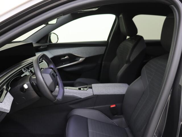 Peugeot 3008 e-3008 Allure 73 kWh | Stoelverwarming | Elek. Achterklep | Camera | Wireless Carplay |