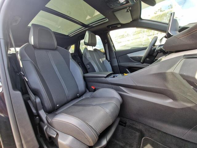 Peugeot 3008 1.6 HYbrid4 300 GT | Panorama Dak | | Climate & Cruise Control | Navigatie | Achteruitrijd Camera | LMV |