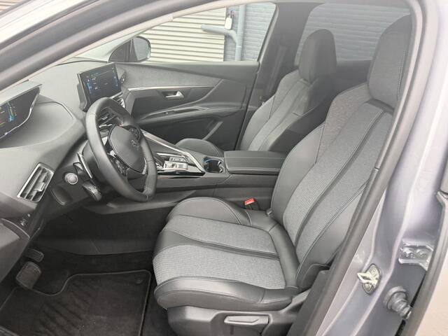 Peugeot 3008 1.6 HYbrid 225PK Road Trip Allure Pack Business 46.000 KM!! // NAVI + CARPLAY // PDC V+A // CAMERA // LED // CLIMA // HALF-LEDER