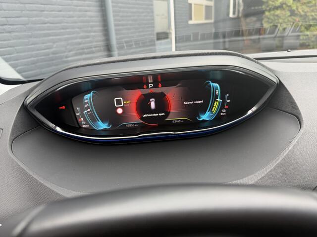 Peugeot 3008 1.6 HYbrid 225PK Road Trip Allure Pack Business 46.000 KM!! // NAVI + CARPLAY // PDC V+A // CAMERA // LED // CLIMA // HALF-LEDER