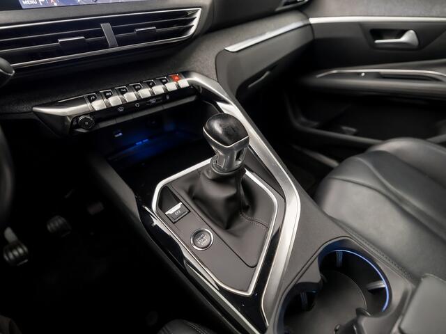 Peugeot 3008 1.2 PureTech Premium Sport 131Pk (APPLE CARPLAY, GROOT NAVI, LEDER, 360 CAMERA, KEYLESS, SPORTSTOELEN, GETINT GLAS, ELEK ACHTERKLEP, CRUISE, NIEUWSTAAT)