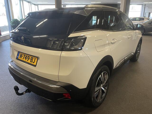 Peugeot 3008 1.2 PureTech Allure Pack 130 pk Automaat EAT8 Navigatie-Automatische achterklep-Adaptive cruise control-Verwarmde voorstoelen
