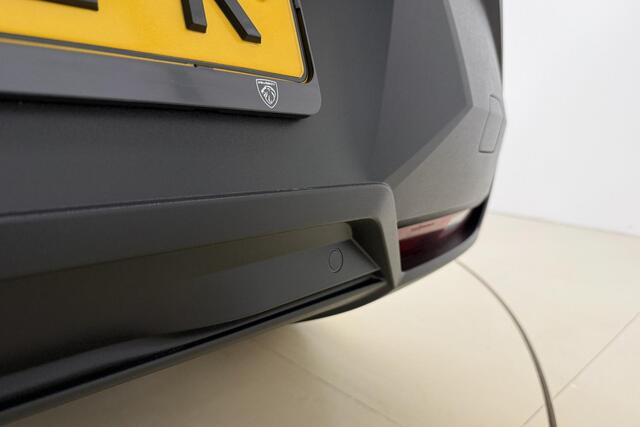 Peugeot 3008 1.2 Hybrid GT 136 PK | Automaat | Camera | Alcantara bekleding | Elektrisch bedienbare achterklep | Adaptieve Cruise Control | 1e eigenaar