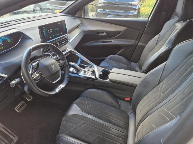 Peugeot 3008 1.6 HYbrid4 300 GT Pack Business | Climate & Adaptive Cruise Control | Stoelverwarming | Parkeersensoren | Camera | AppleCarPlay/AndroidAuto |