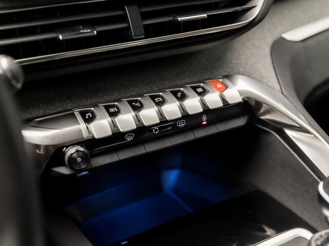 Peugeot 3008 1.2 PureTech Allure Sport (APPLE CARPLAY, GROOT NAVI, PARELMOER, LEDER, 360 CAMERA, KEYLESS, SPORTSTOELEN, LED KOPLAMPEN, GETINT GLAS, NIEUWE APK, NIEUWSTAAT)