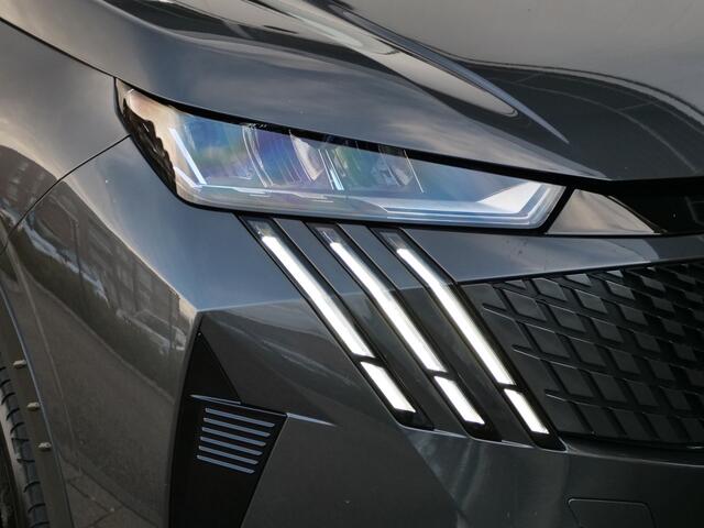 Peugeot 3008 1.2 Hybrid 136pk Allure Automaat Navigatie / Camera / 19 inch